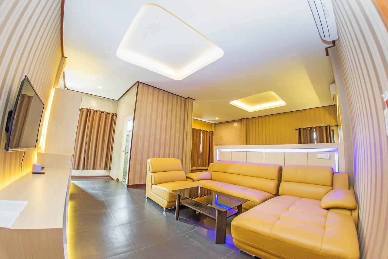 Hotel Loft@Sima à Nakhon Ratchasima Extérieur photo