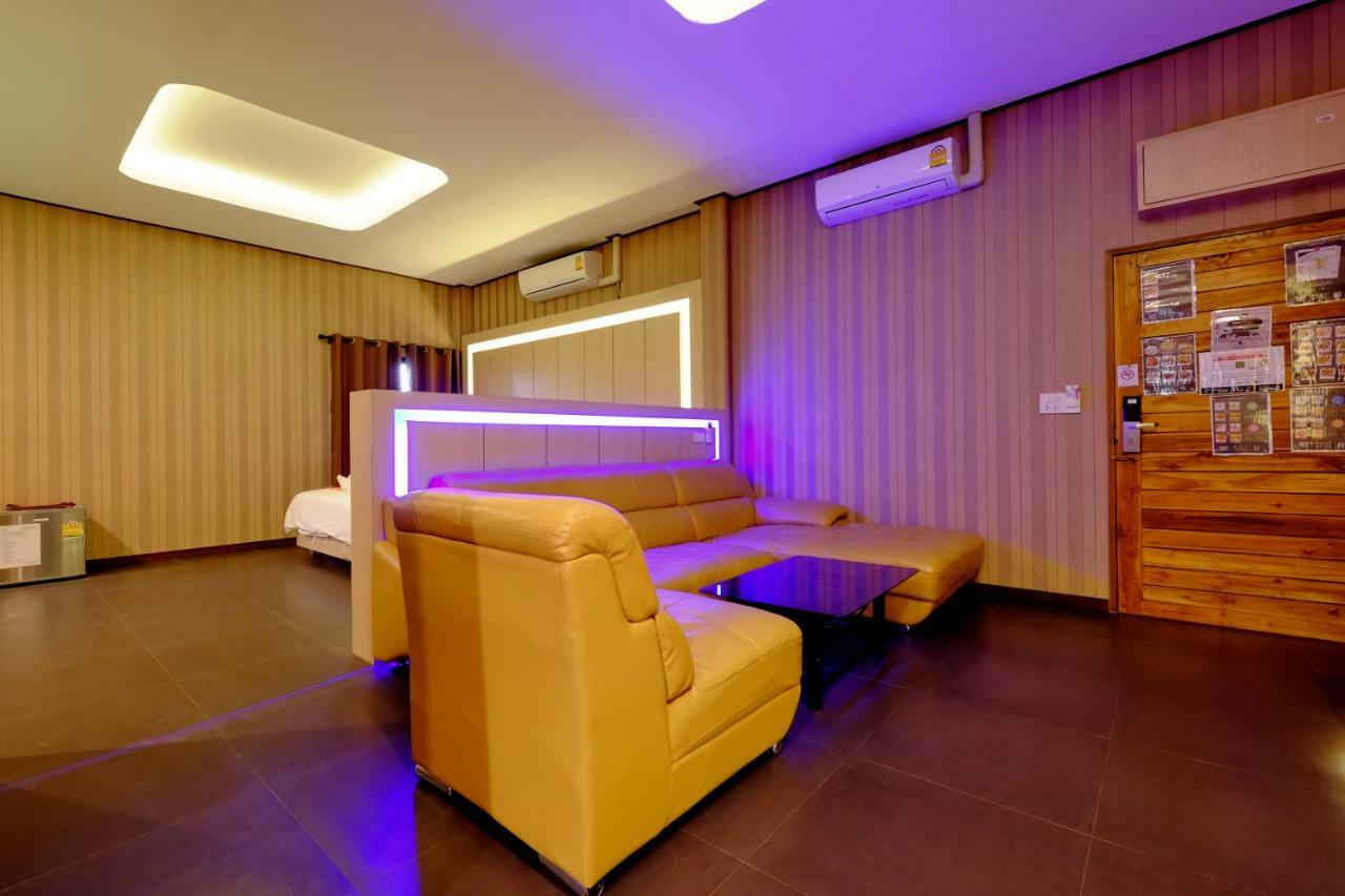 Hotel Loft@Sima à Nakhon Ratchasima Extérieur photo